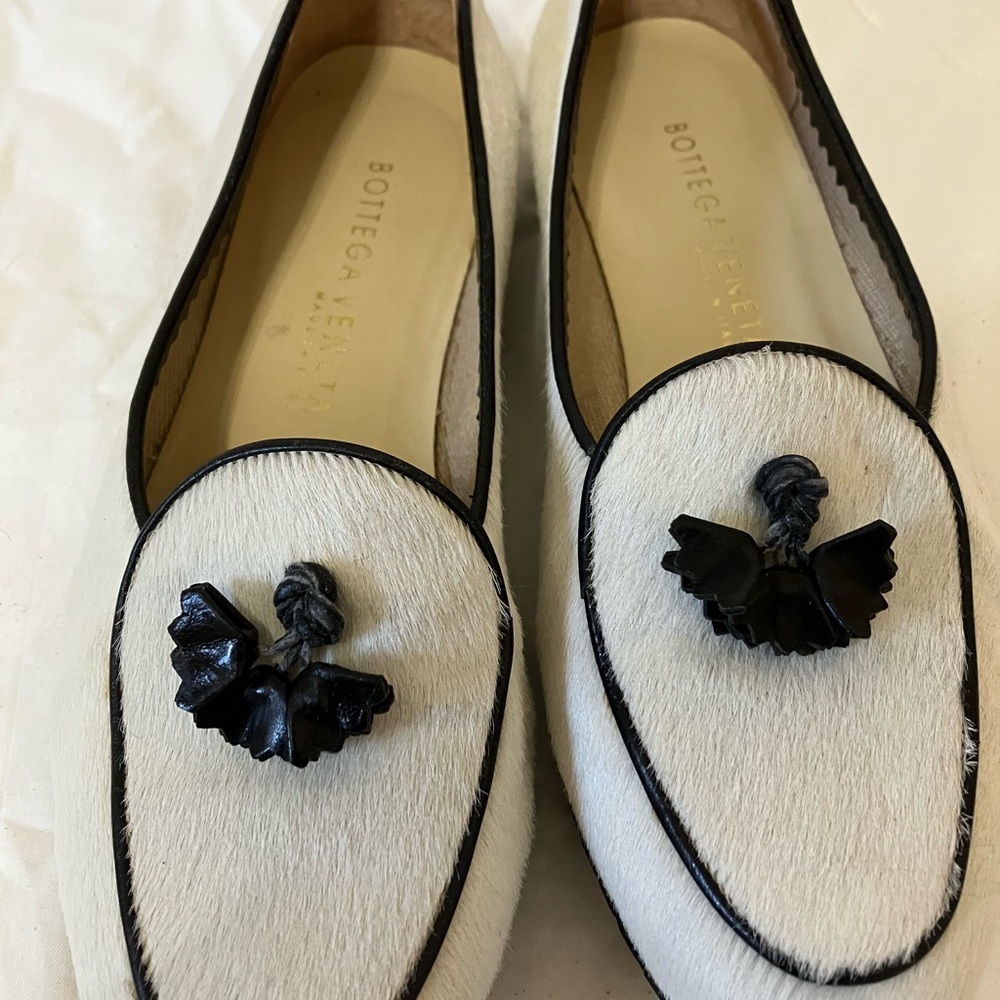 Bottega Veneta White Haircalf Flats with Black Knot Detail